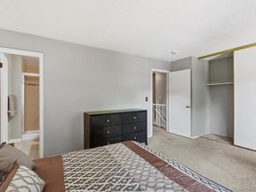 1039 S Lewiston Way, Aurora CO 80017
