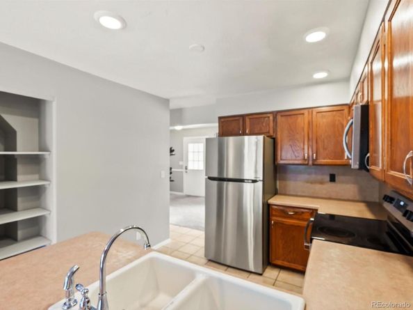 1039 S Lewiston Way, Aurora CO 80017