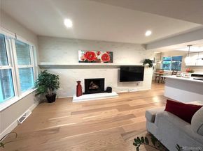 2438 S Holland Court, Lakewood CO 80227