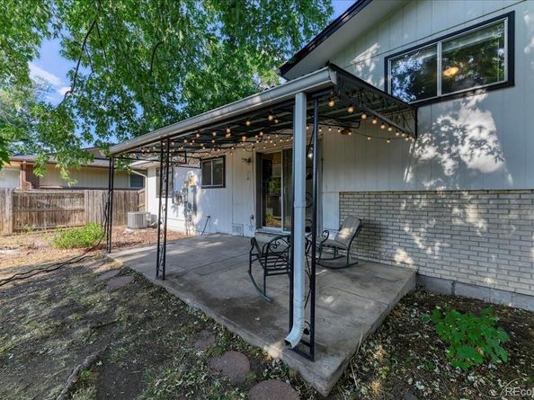 569 S Field Court, Lakewood CO 80226