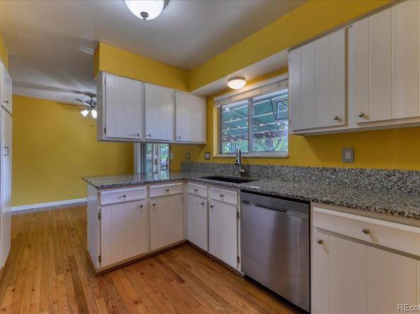 569 S Field Court, Lakewood CO 80226