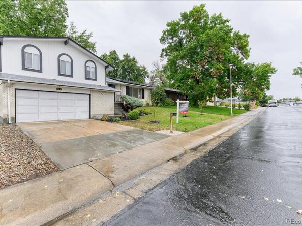569 S Field Court, Lakewood CO 80226