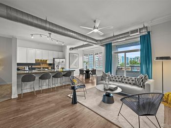 277 N Broadway