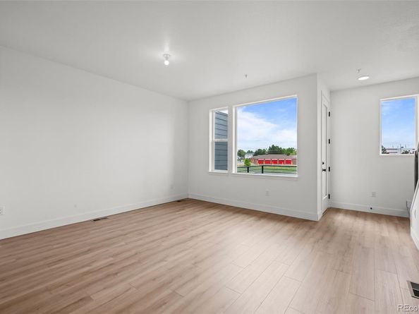2736 W 68th Avenue, Denver CO 80221