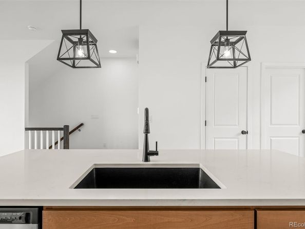 2736 W 68th Avenue, Denver CO 80221