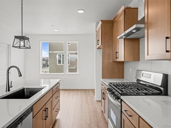 2736 W 68th Avenue, Denver CO 80221