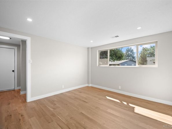 1825 S Zang Court, Lakewood CO 80228