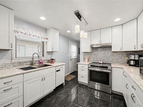 8 Elizabeth Court, Longmont CO 80501