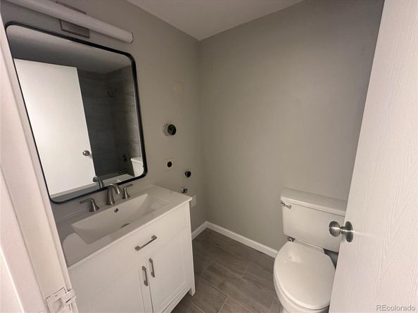 6800 E Tennessee Avenue 212, Denver CO 80224