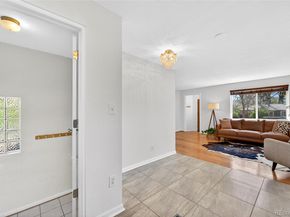 8165 W 17th Avenue, Lakewood CO 80214