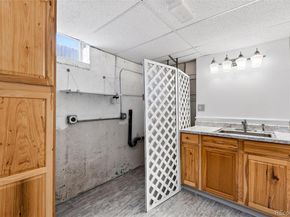 8165 W 17th Avenue, Lakewood CO 80214