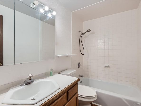 1200 S Monaco St Parkway 31, Denver CO 80224