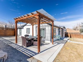 2201 W Warren Avenue, Englewood CO 80110