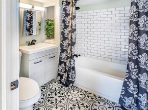 2201 W Warren Avenue, Englewood CO 80110