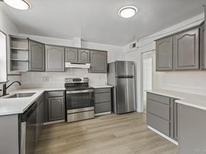 938 Salem Street, Aurora CO 80011