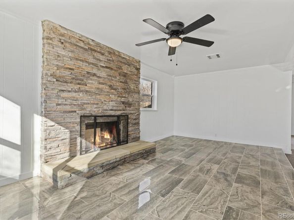 938 Salem Street, Aurora CO 80011