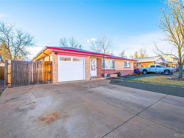 1543 S Benton Street, Lakewood CO 80232