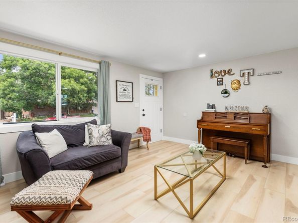 3222 Blackhawk Circle, Aurora CO 80011