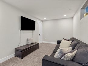 3222 Blackhawk Circle, Aurora CO 80011