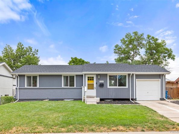 3222 Blackhawk Circle, Aurora CO 80011