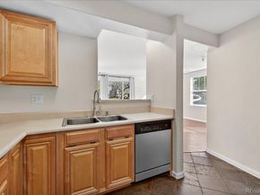 5201 S Fox Street 101, Littleton CO 80120