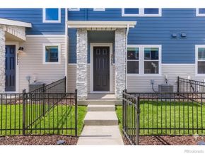2819 Bear Springs Circle, Longmont CO 80503