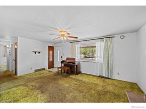 1070 S Garland Way, Lakewood CO 80226