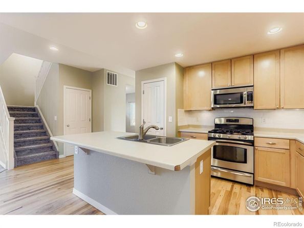 735 Summer Hawk Drive, Longmont CO 80504