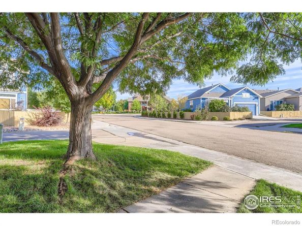 735 Summer Hawk Drive, Longmont CO 80504