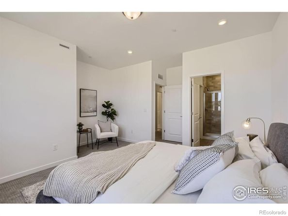 2743 Bear Springs Cir Dr, Longmont CO 80503