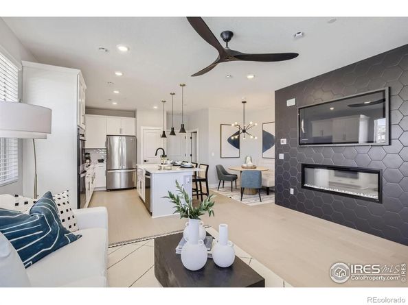 2801 Bear Springs Circle, Longmont CO 80503