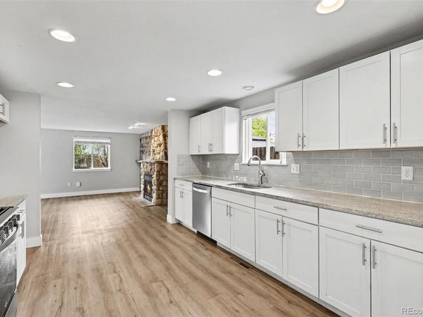 701 Eldora Place, Longmont CO 80504