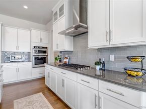 7036 S Espana Way, Centennial CO 80016