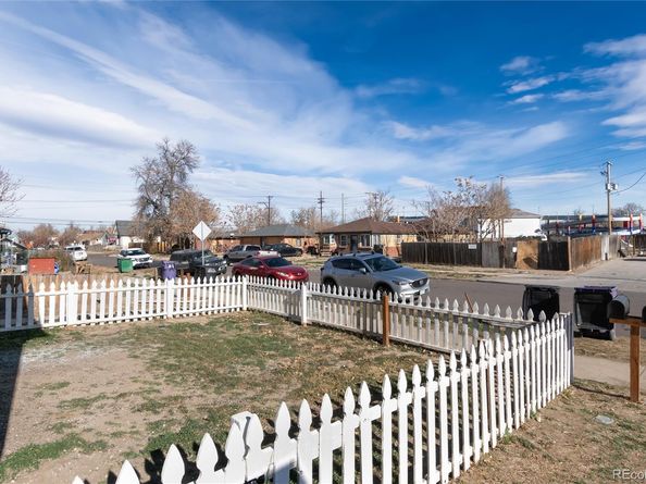 4665 Gaylord Street, Denver CO 80216