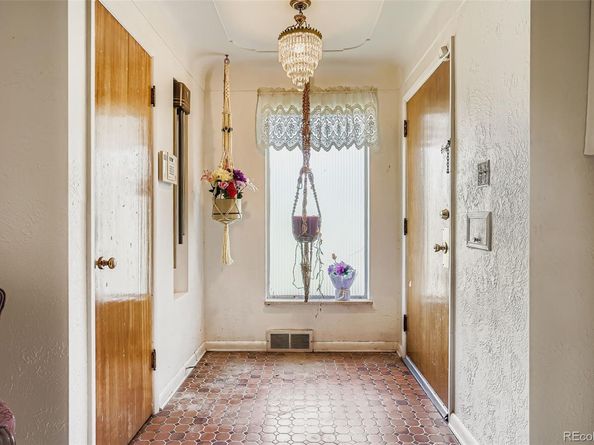 3045 N Monaco Parkway, Denver CO 80207