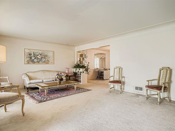 3045 N Monaco Parkway, Denver CO 80207