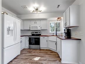 1563 S Danube Way 101, Aurora CO 80017