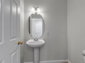 1563 S Danube Way 101, Aurora CO 80017