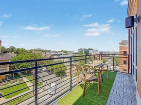 2200 W 29th Avenue 401, Denver CO 80211