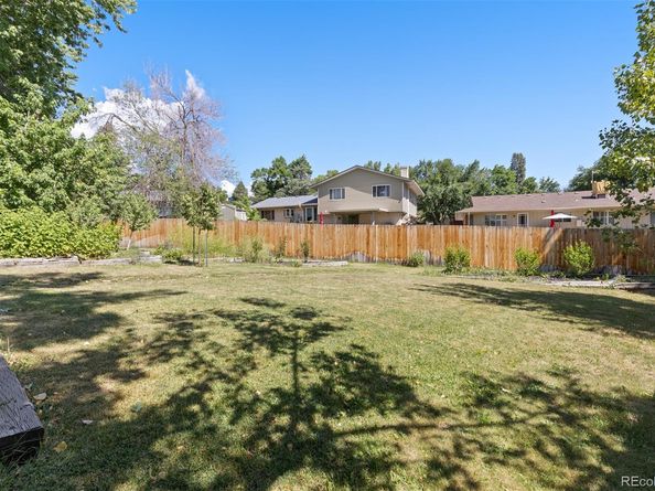 1332 S Yank Street, Lakewood CO 80228