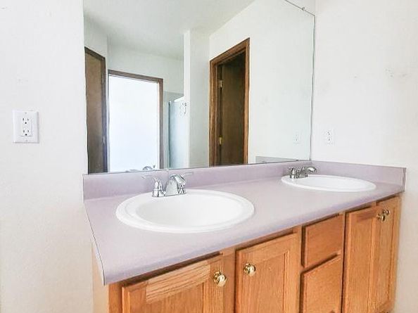 Undisclosed Address #3673299, Aurora CO 80015