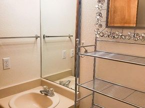 Undisclosed Address #3673299, Aurora CO 80015