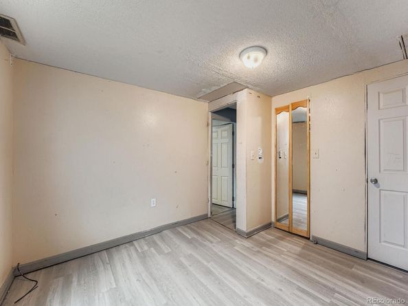 1137 S Norfolk Street, Aurora CO 80017