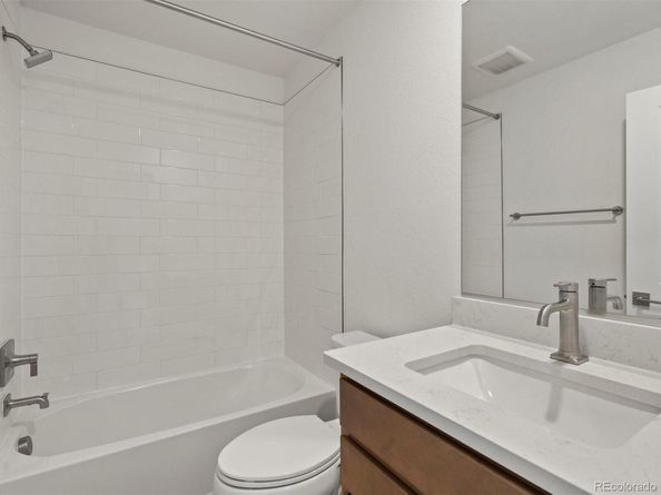 2056 S Holly Street 3, Denver CO 80222