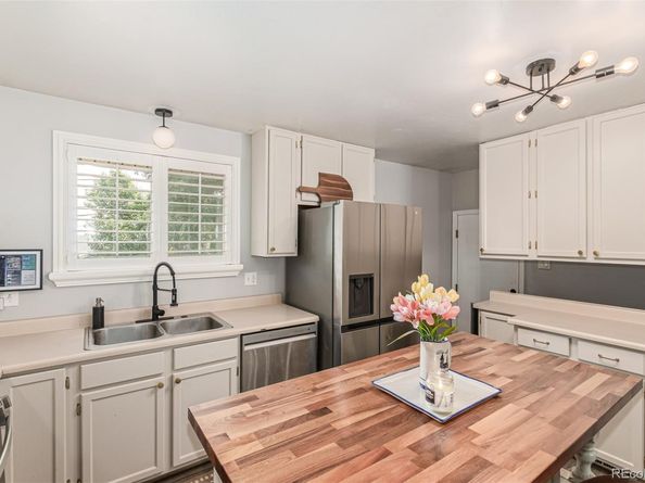 8324 Mitze Way, Denver CO 80221