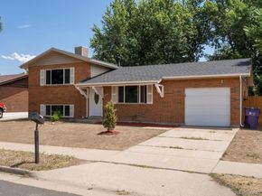 5542 Crown Boulevard, Denver CO 80239