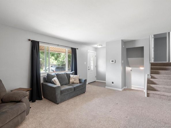 5542 Crown Boulevard, Denver CO 80239