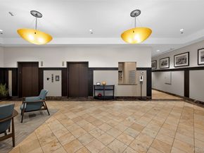 7220 W Bonfils Lane 302, Lakewood CO 80226
