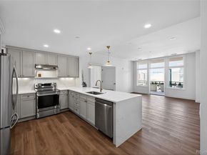 7220 W Bonfils Lane 302, Lakewood CO 80226