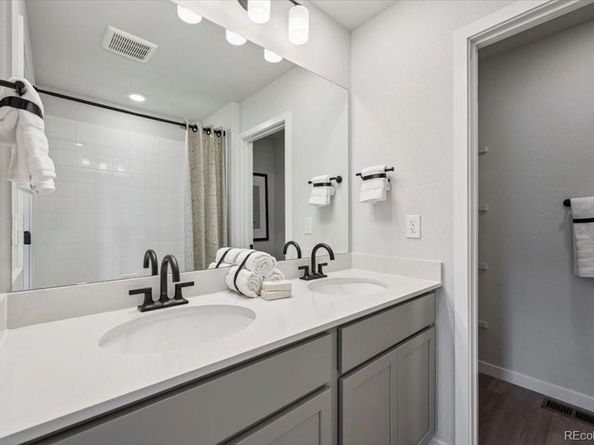 22895 E 47Th Avenue, Aurora CO 80019
